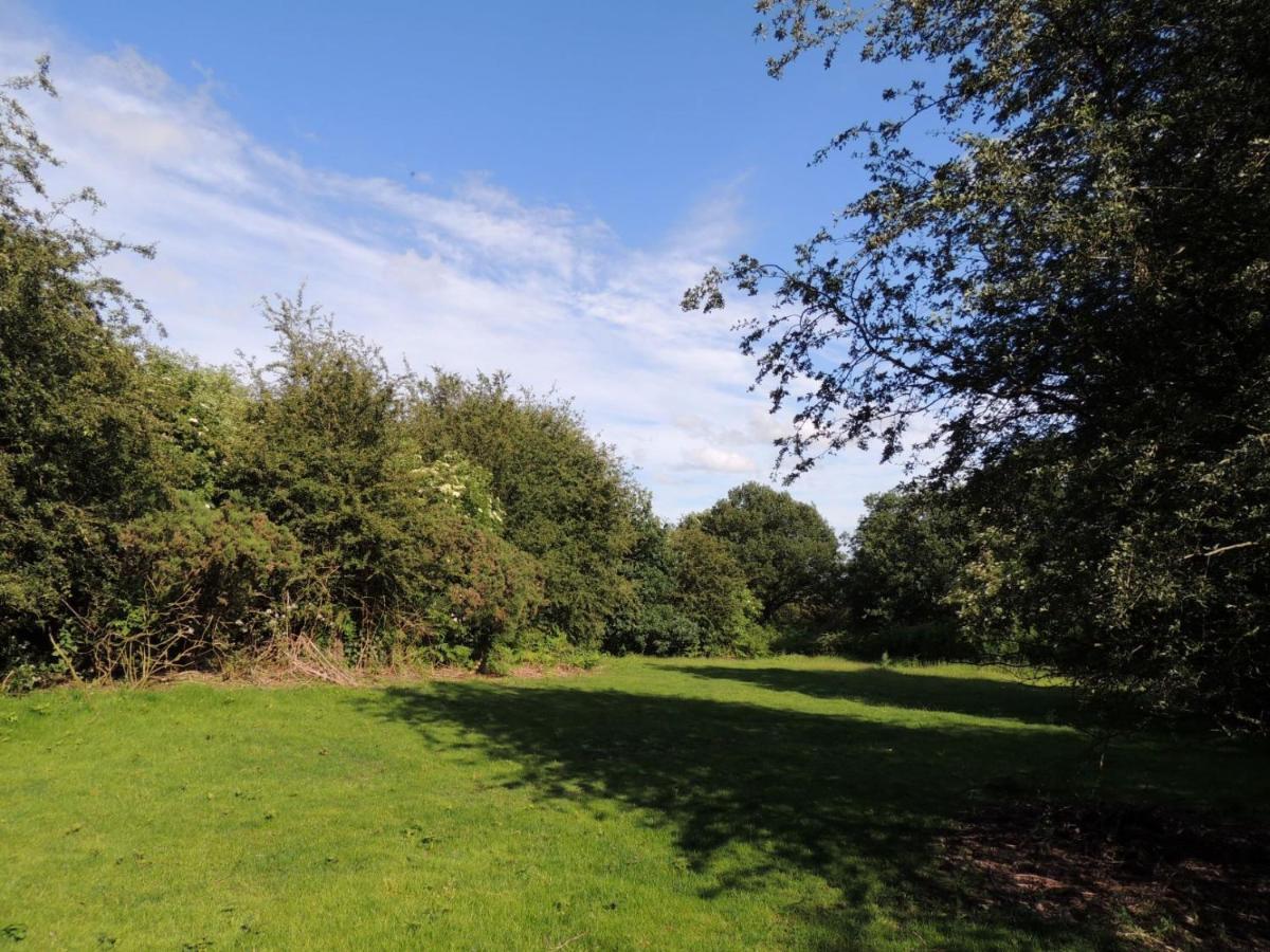 Wyldwood Lodge Cheadle  Esterno foto